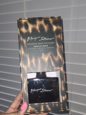 Betsey Johnson Black & Gold Exotic Noir Reed Diffuser - 100ml